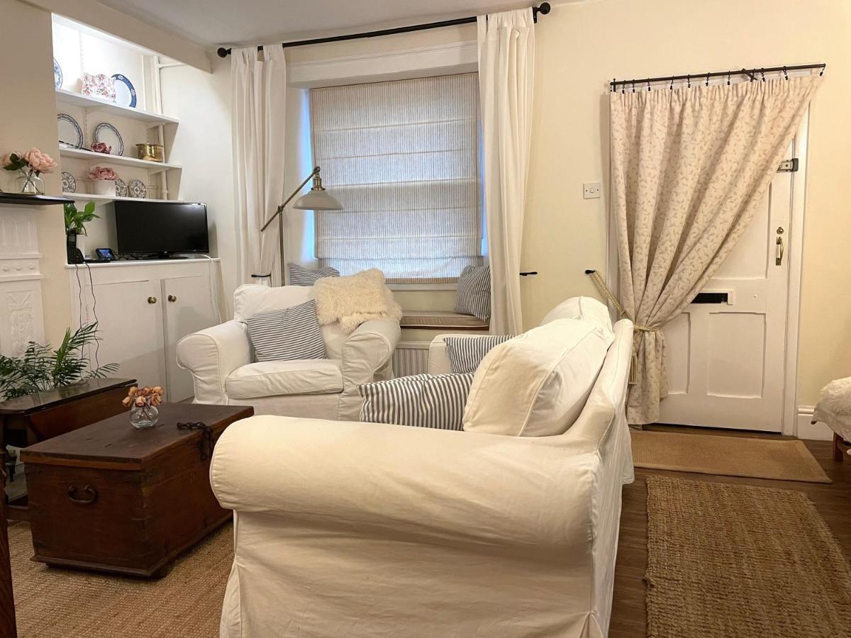 Charming Cottage In The Heart Of Sherborne Sherborne  Exteriör bild