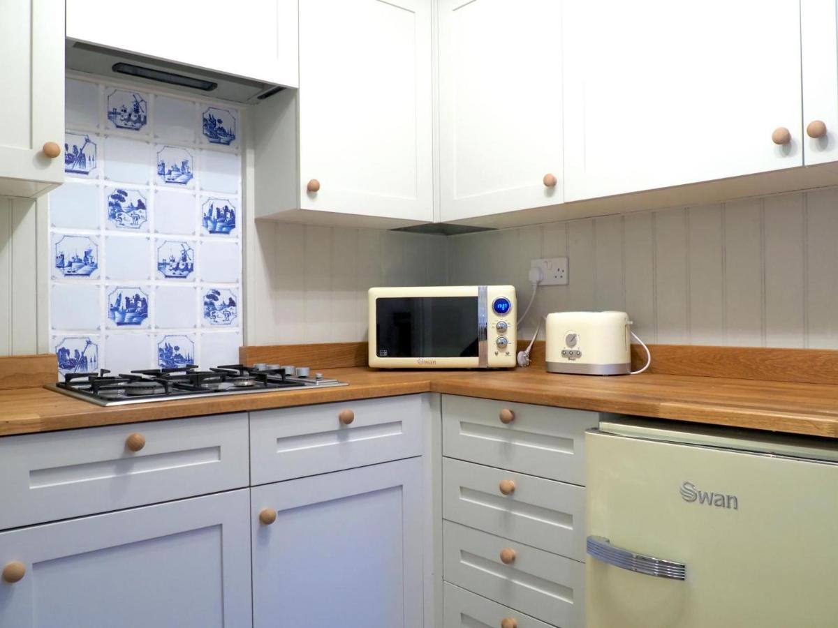 Charming Cottage In The Heart Of Sherborne Sherborne  Exteriör bild